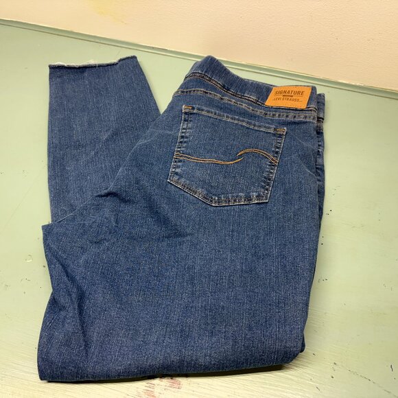 LEVI STRAUSS signature totally shaping pull on skinny jeans, women's size 16m - Picture 1 of 6